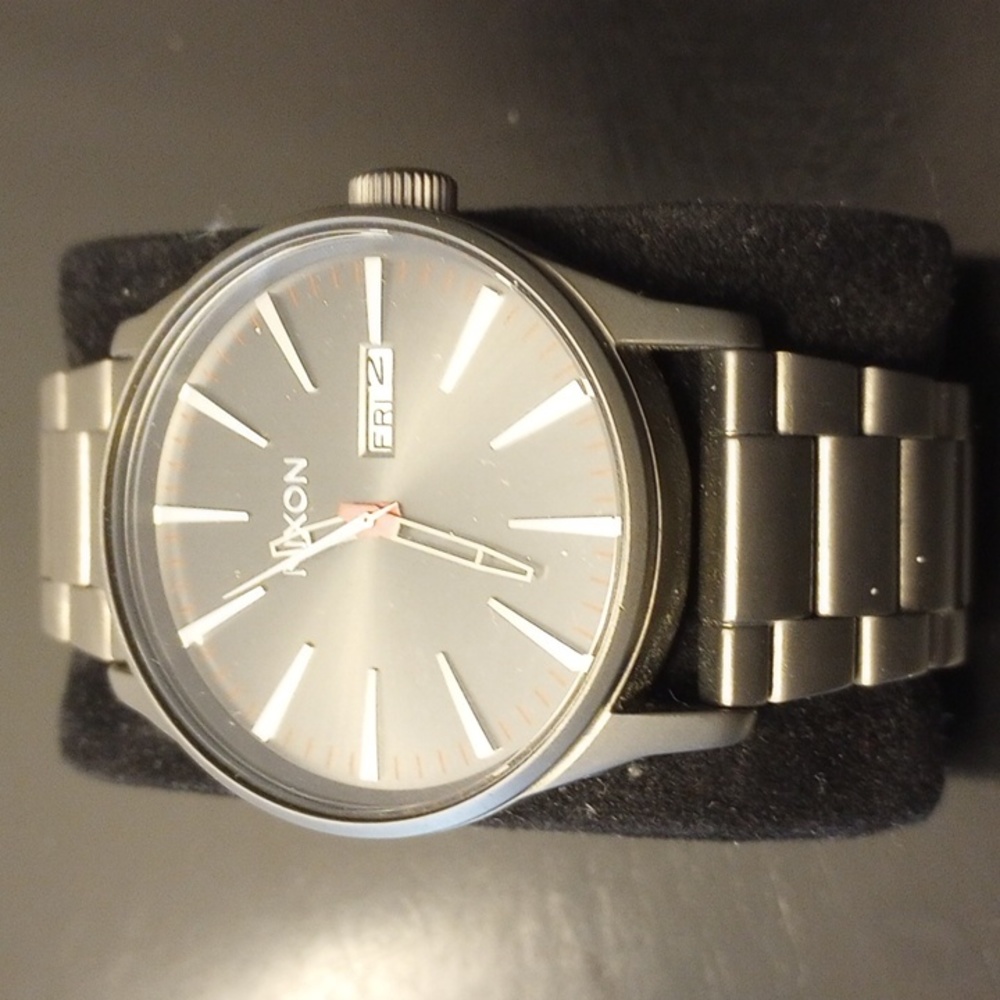 Nixon Sentry watch